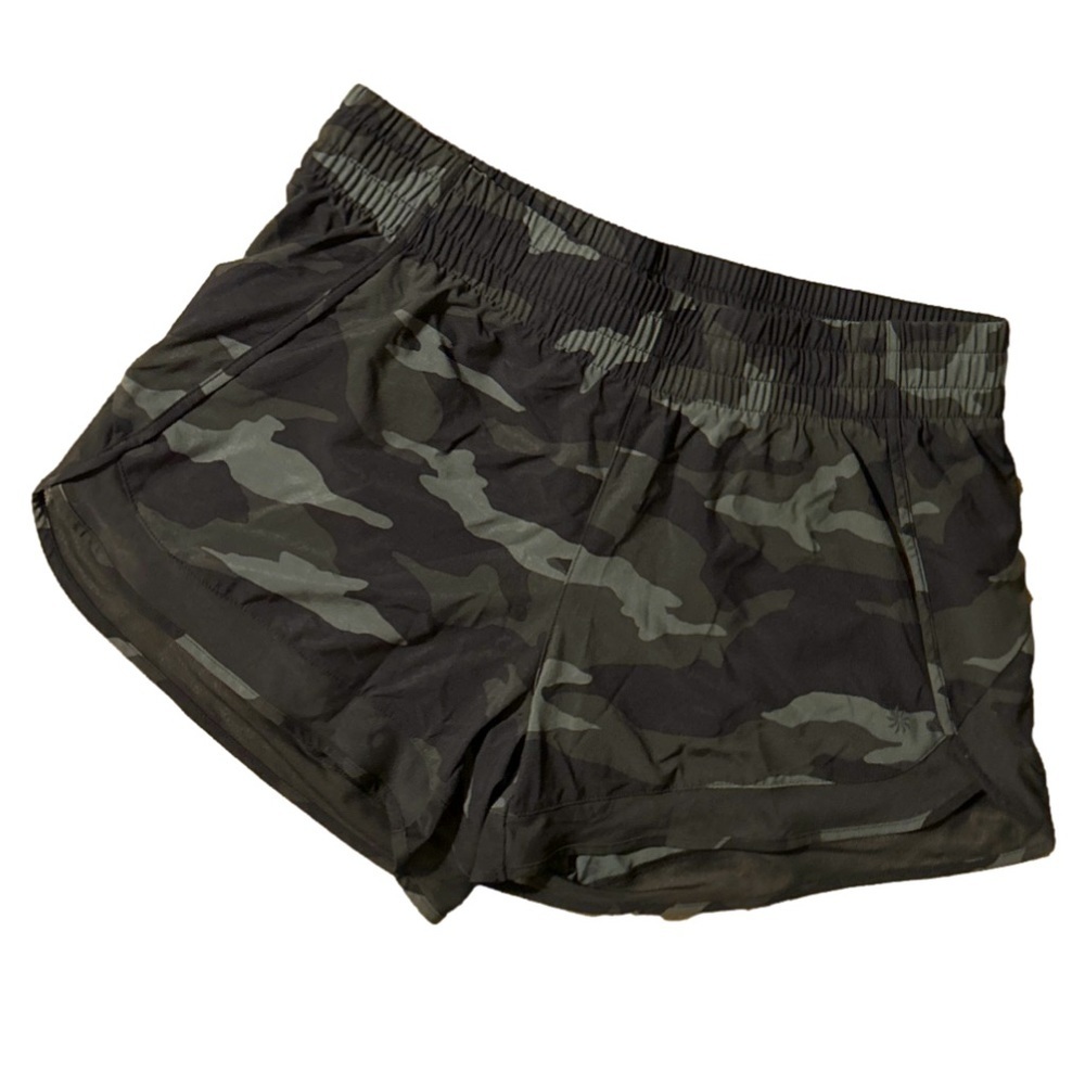 Athleta printed mesh racer run short 4” Size small